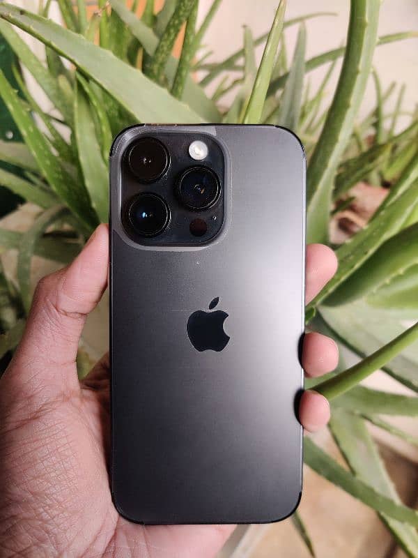 iphone 14 pro graphite black (non pta). 6