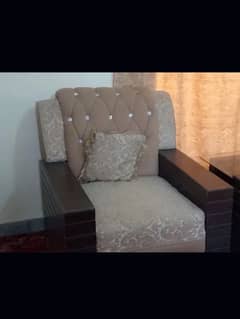 5seater sofa set with 3tables and 2seater dewan is up for sale