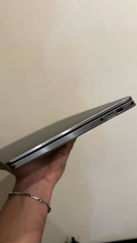 dell latitude 7400 2 in 1 (16GB ram) 2