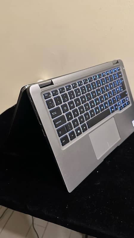 dell latitude 7400 2 in 1 (16GB ram) 8