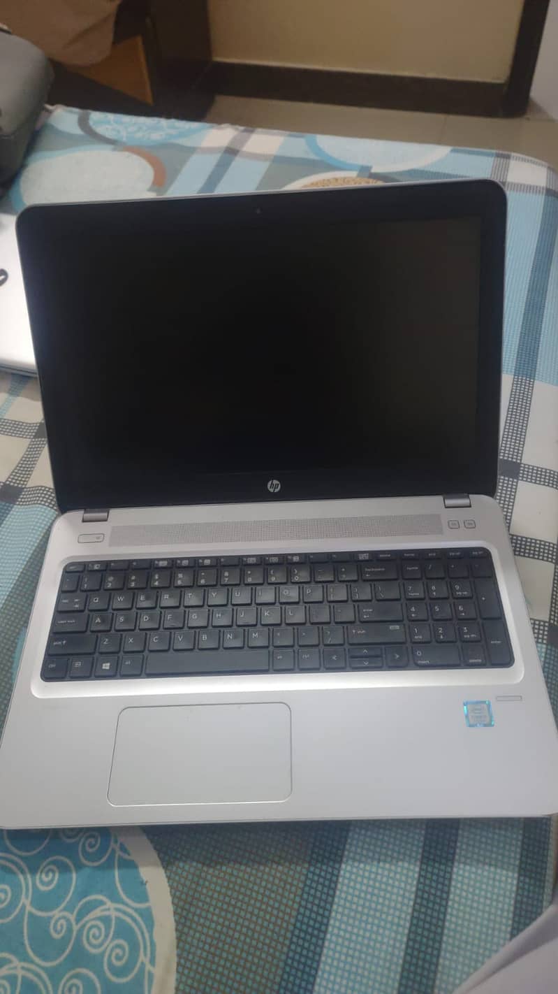 HP EliteBook 840 G4 - (7th Generation) - Core i3 0