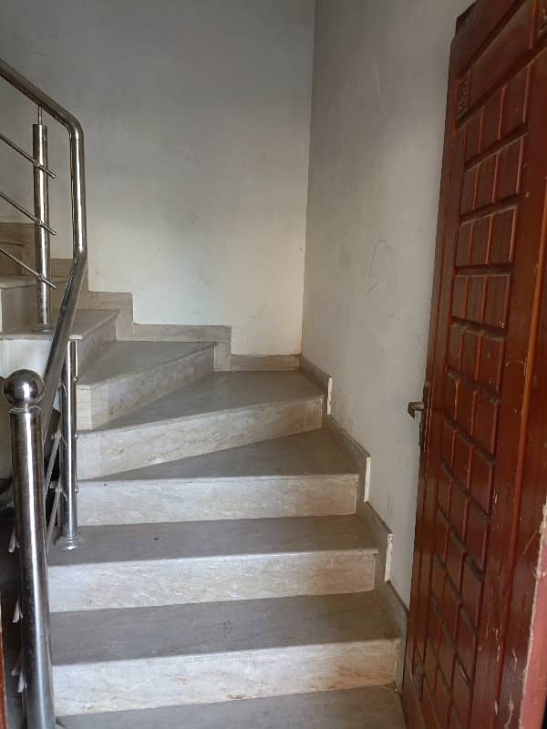 8,Marla Scond Floor Portion Available For Rent In Johar Town Near Shoukat Khanam Hospital 9