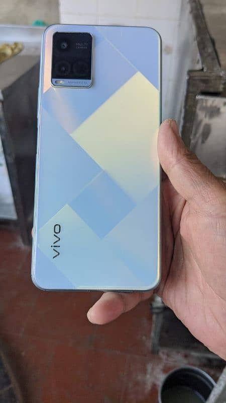 Vivo y 21 good condation for sale 4