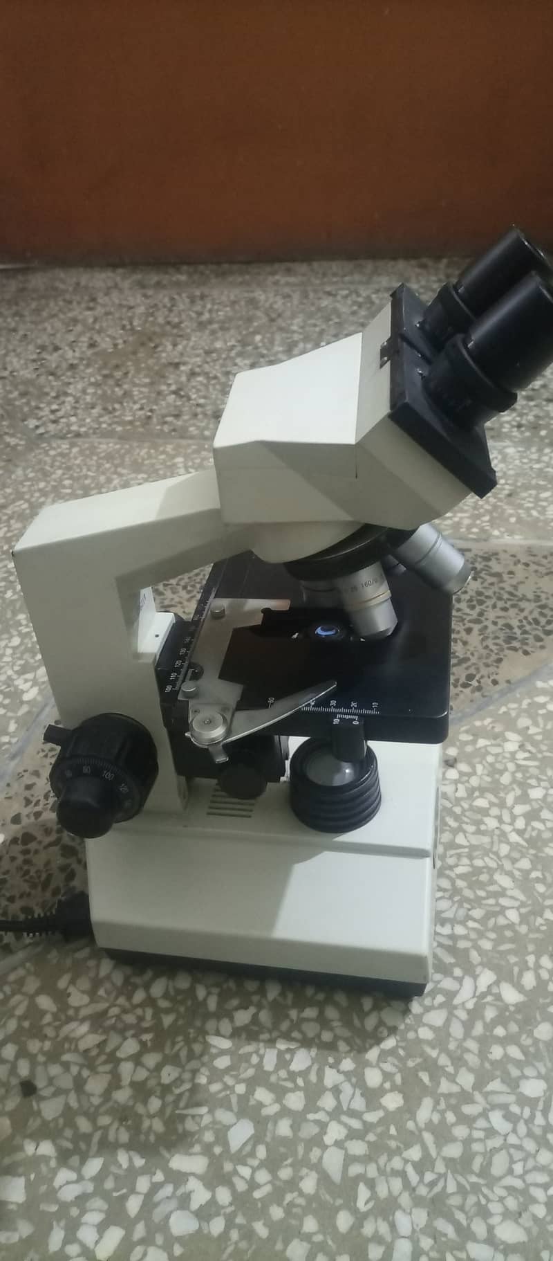 Microscope 3