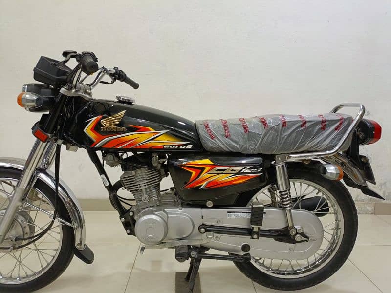 Honda CG 125 2021 Model 3