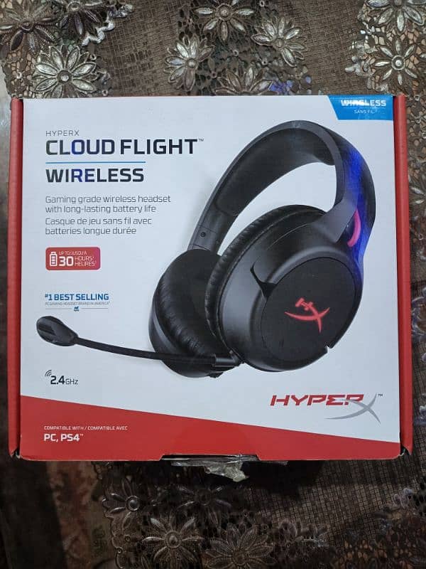 Hyper x Cloud Flight. Wireless head phones. 0