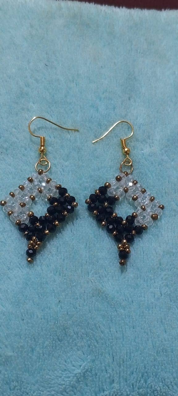 Hand made seed beads & cristal beed earrings 1