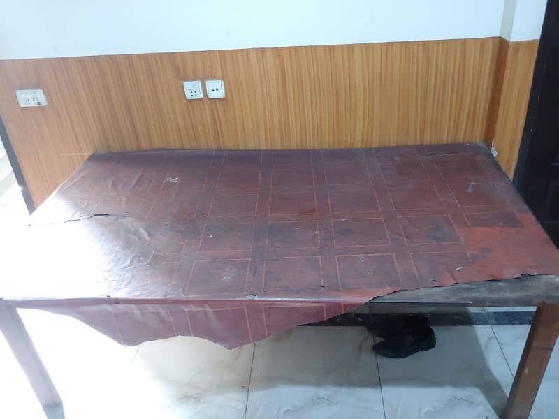 Dining Table for sale 0