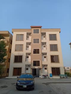 2 Bed Almost New Flat (4.5 Marla) on Ground Floor is Available for Sale In Askari-11,Lahore