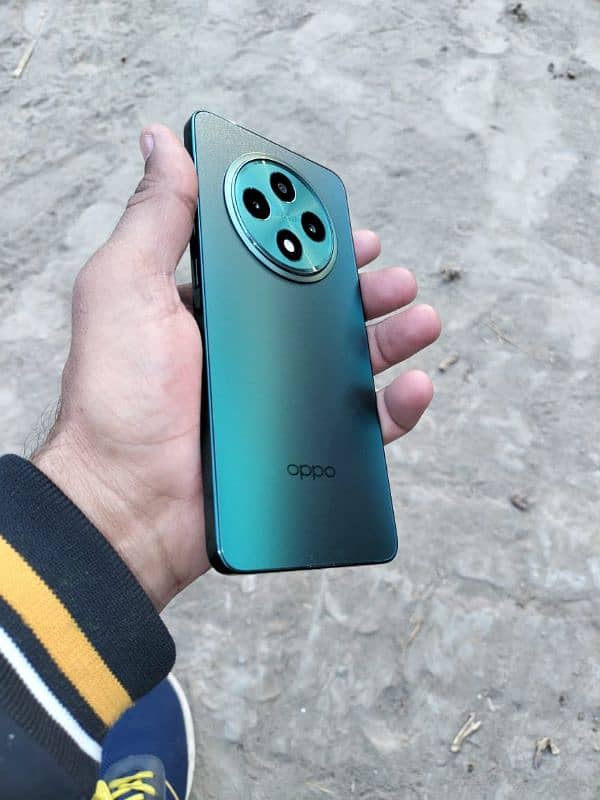 OPPO Reno 12f 12/256 7