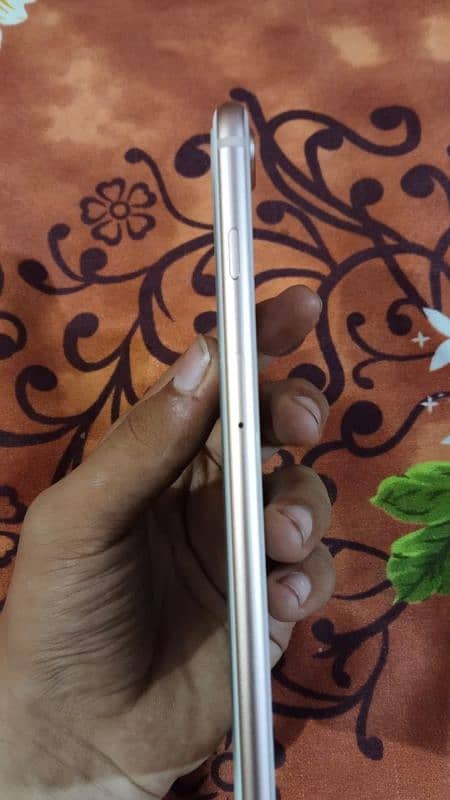 i phone 8 plus NoN PTA 10/10 waterpack 64gb 3