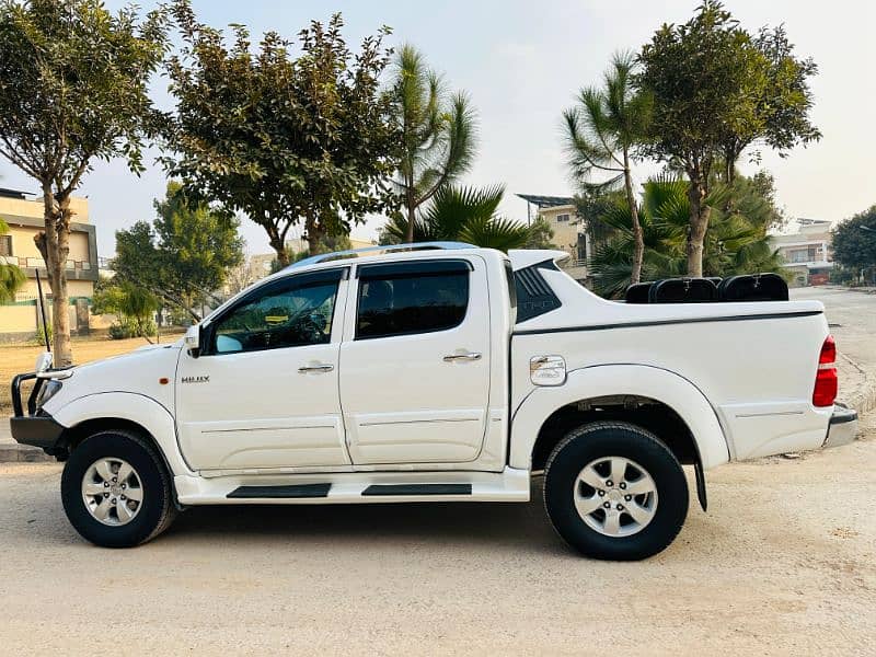 Hilux Vigo Invincible 2