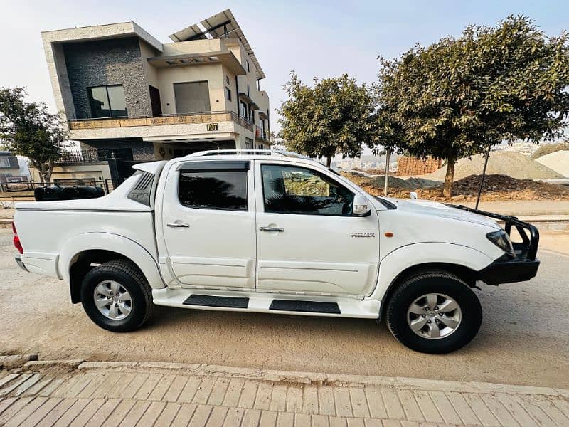 Hilux Vigo Invincible 3