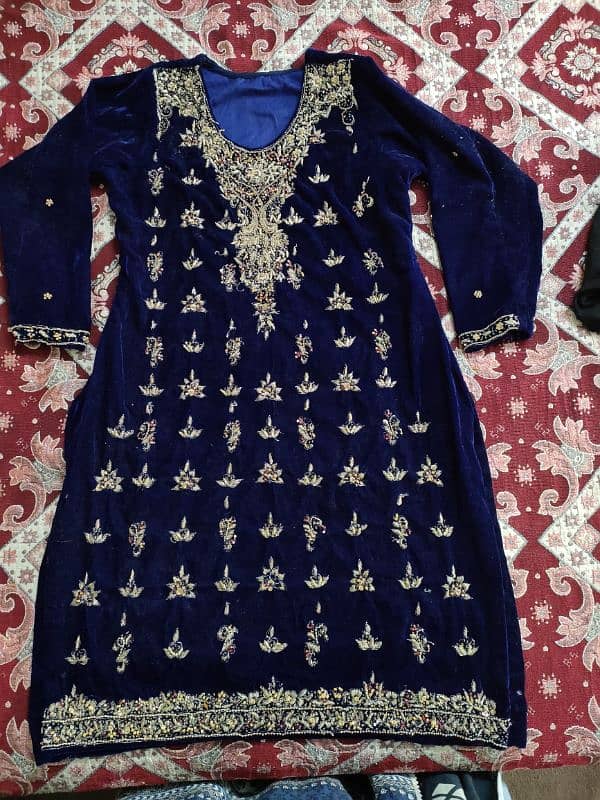 blue colour velvet dress 1