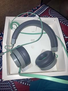 Headphones    Italy sa mangwai haaa Awazz bhot achi haaa base bhi