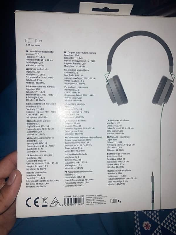 Headphones    Italy sa mangwai haaa Awazz bhot achi haaa base bhi 1