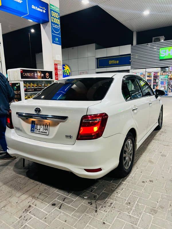 Toyota Corolla Axio 2016 10