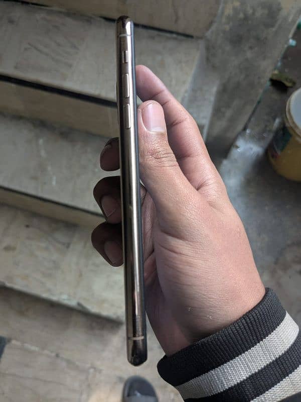 IPhone 11 pro max 256 gb Non Pta 5