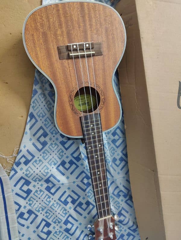 New Original Tayste Ukulele Tuk200-24 Model with box 1