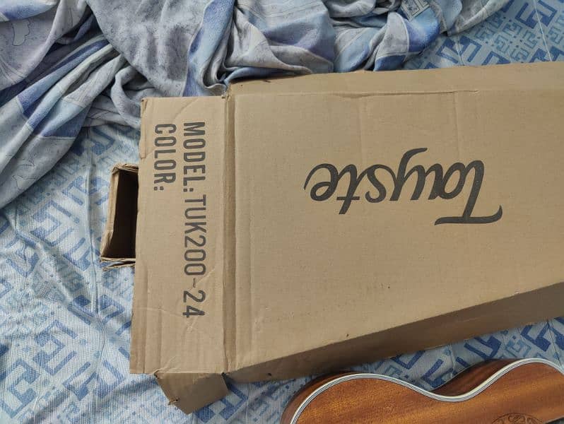 New Original Tayste Ukulele Tuk200-24 Model with box 4