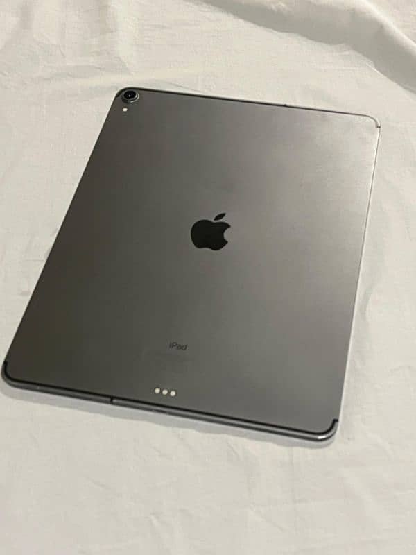 Ipad Pro 12.9 inch 3rd Generation 1