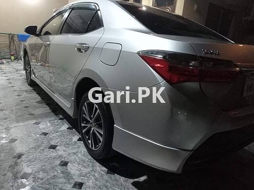 Toyota Corolla Altis Grande 1.6 2022 Special Edition with Sunroof 0