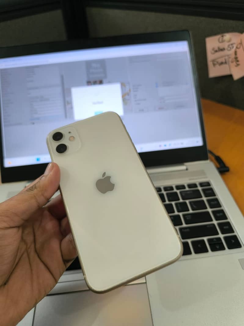 Apple iPhone 11 , 128 GB 1