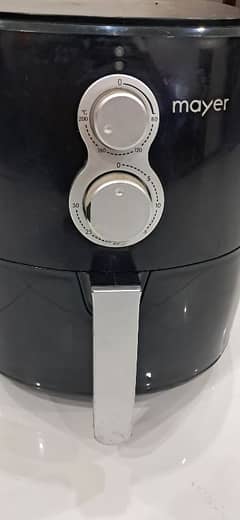 Mayer Air Fryer in 10/10 condition