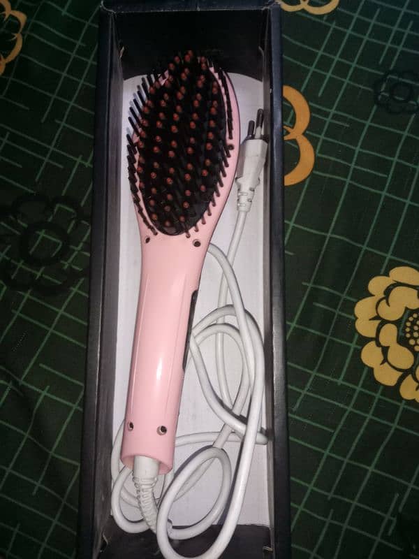 Hair Brush straightener 1