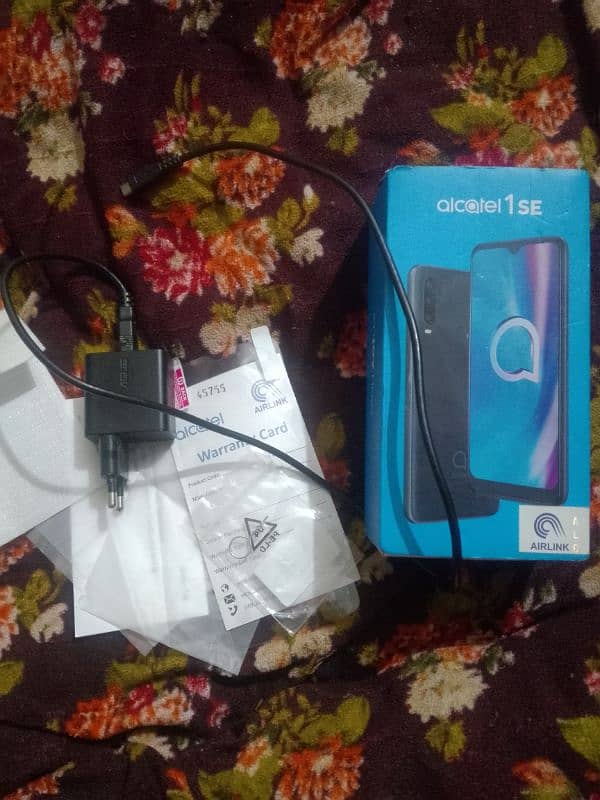 Alcatel complete box condition 10 by 9 ha 8