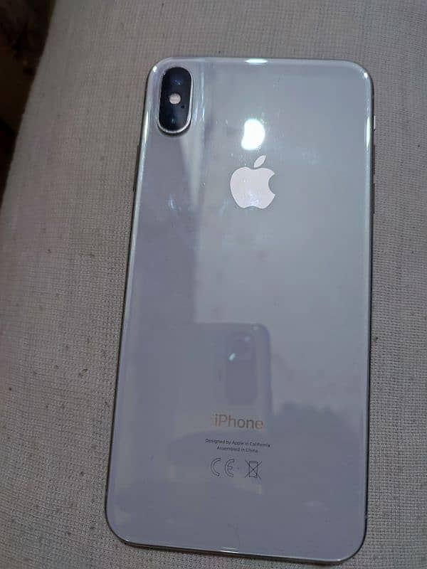 I Phone XS Max 64gb with Complete Boxx 7