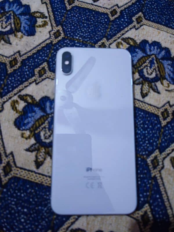 I Phone XS Max 64gb with Complete Boxx 9