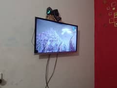 Pansonic 32 inch led for sale. ( one dot on lcd) 03204121408