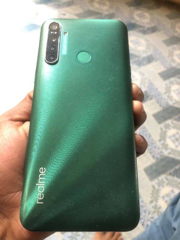 Realme 5i 4/64 0