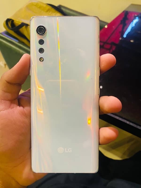 LG Velvet 6/128 3