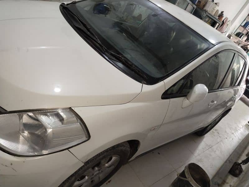 Nissan Tiida 2009 4