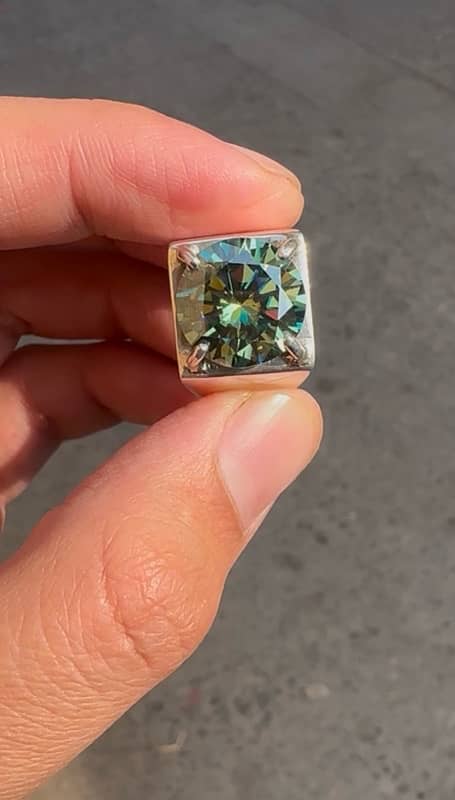 Green Daimond Moissanite 1