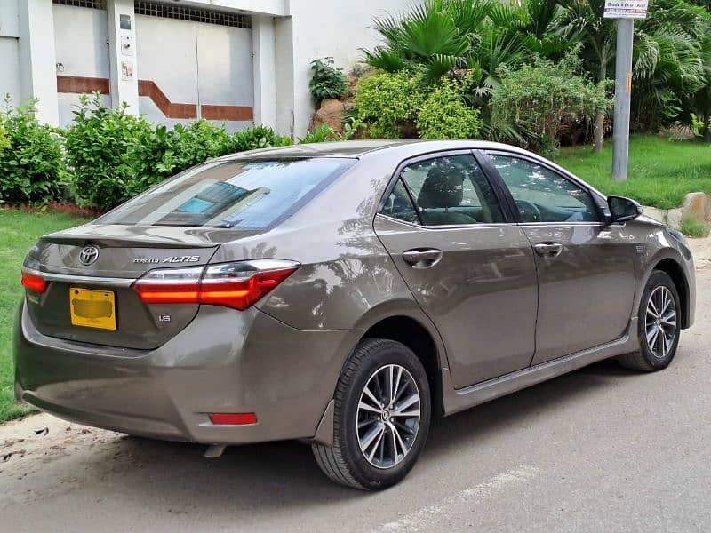 Toyota Corolla Altis 2018 5