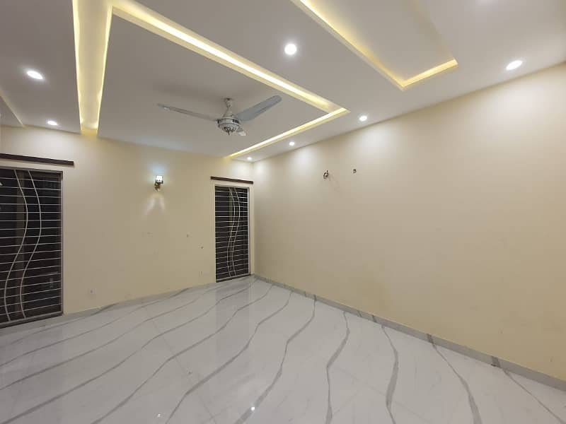 01 Kanal Modern Design House For Rent In DHA Phase 2 - Lahore. 3