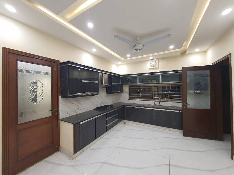 01 Kanal Modern Design House For Rent In DHA Phase 2 - Lahore. 5