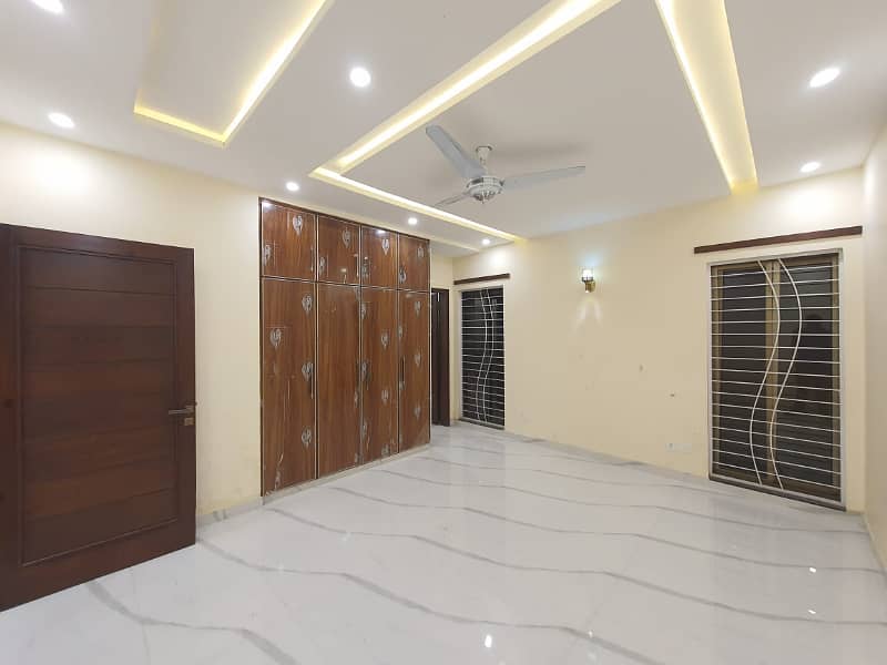 01 Kanal Modern Design House For Rent In DHA Phase 2 - Lahore. 7