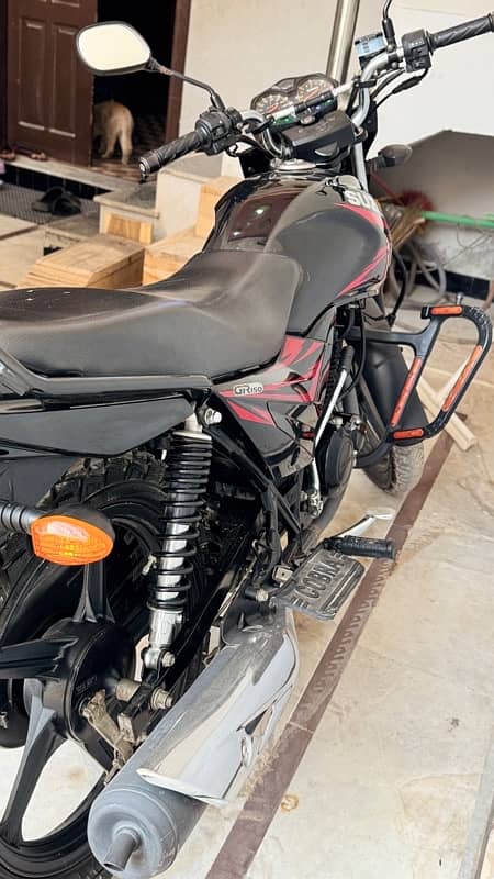 Suzuki GR150 Excellent Condition - Black-Islamabad 5