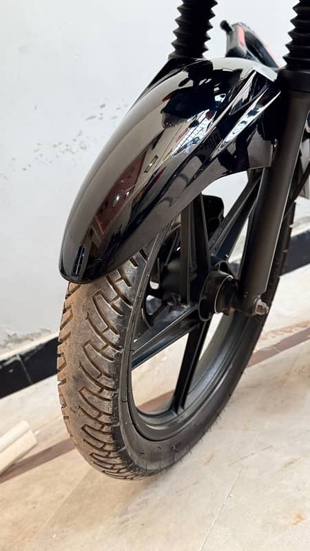 Suzuki GR150 Excellent Condition - Black-Islamabad 8