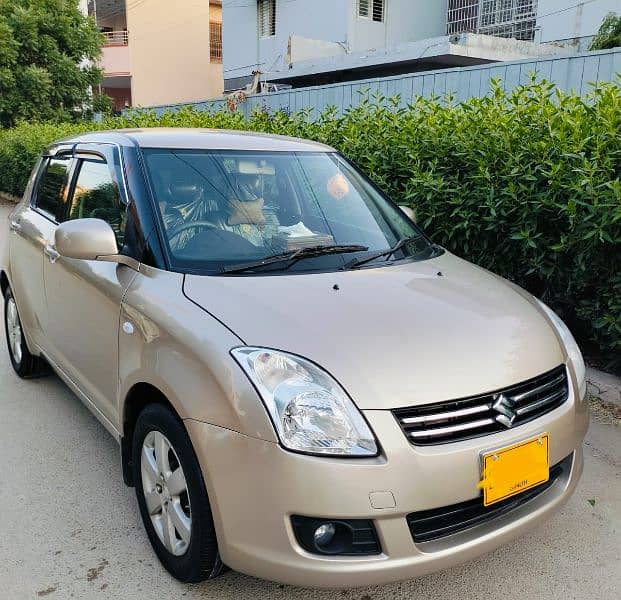 Suzuki Swift DLX model 2017 original color 2