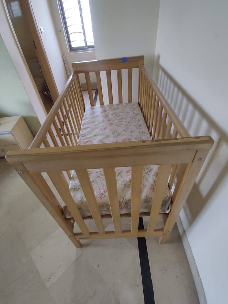 UK impoted kids baby cot for sale with mattress 1