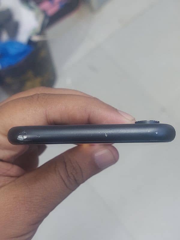 iphone XR PTA 3