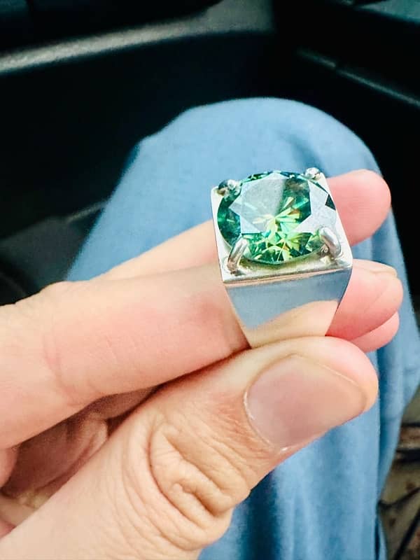 Green Daimond Moissanite 4