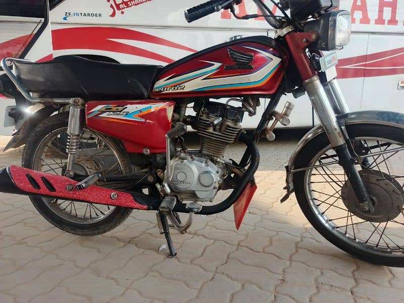 Honda CG 125 Model 2016 1