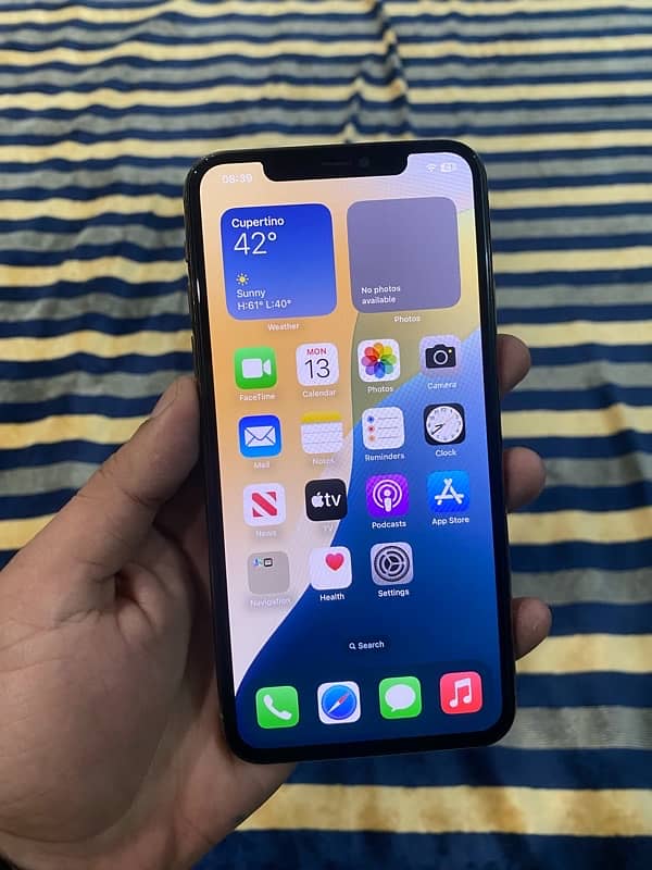 iPhone 11pro max pta approved 2