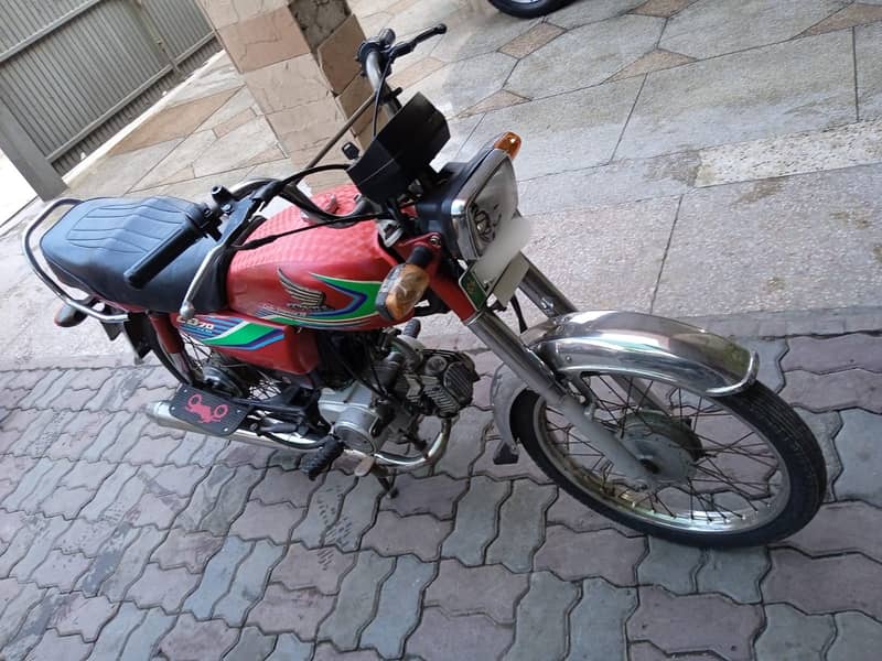 Honda CD 70 2016 1